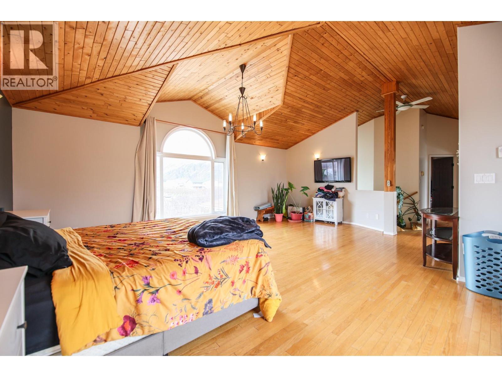 384 19 Road. Oliver, British Columbia