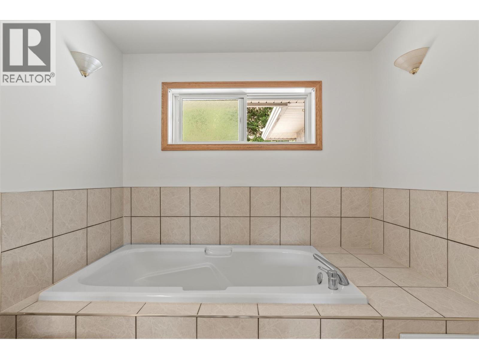 7967 Tronson Road. Vernon, British Columbia