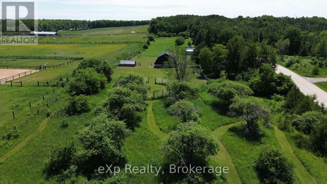 125 Lake Drive, West Grey