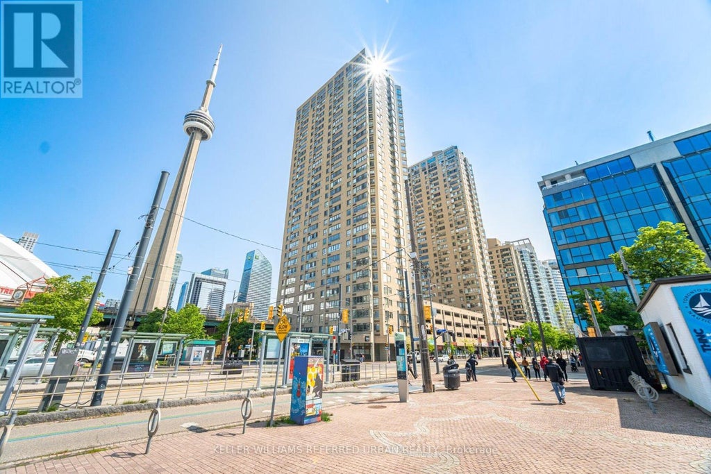 2008 - 270 Queens Quay W, Toronto (waterfront Communities)