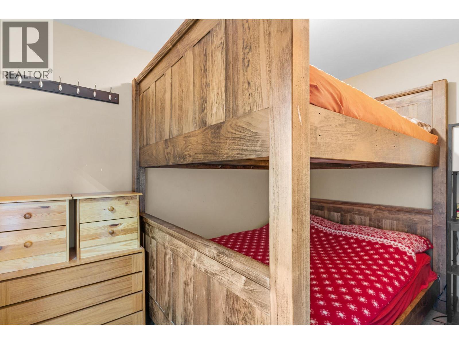 5890 Snow Pines Crescent. Big White, British Columbia