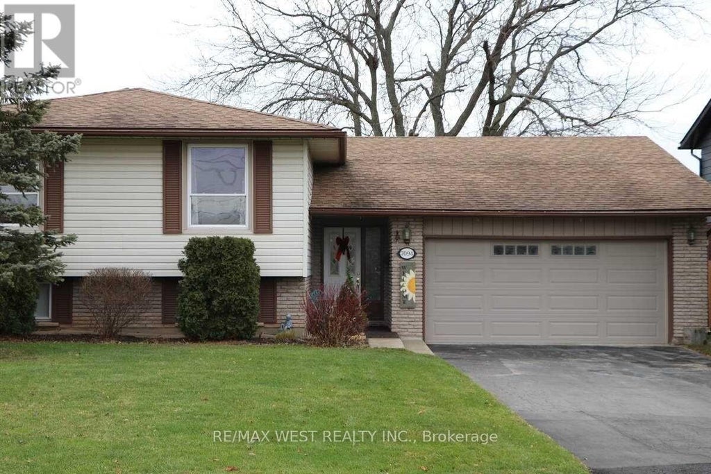 7094 Casey Street, Niagara Falls (casey)