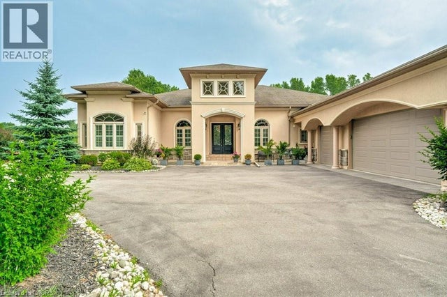 2462 2 Side Road, Burlington