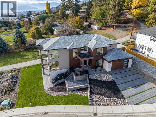 1047 Oak Barrel Place, West Kelowna