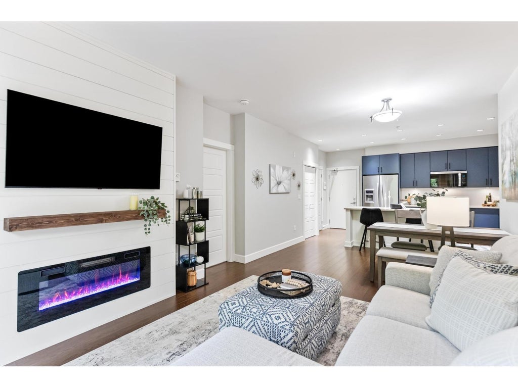 209 15185 36 Avenue, Surrey