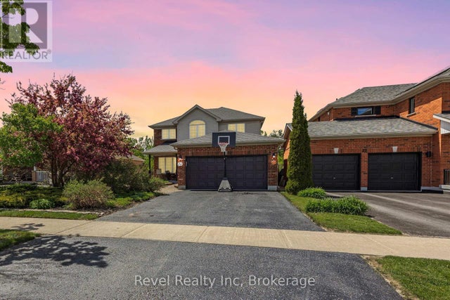 25 Lakewoods Court, Barrie (painswick South)