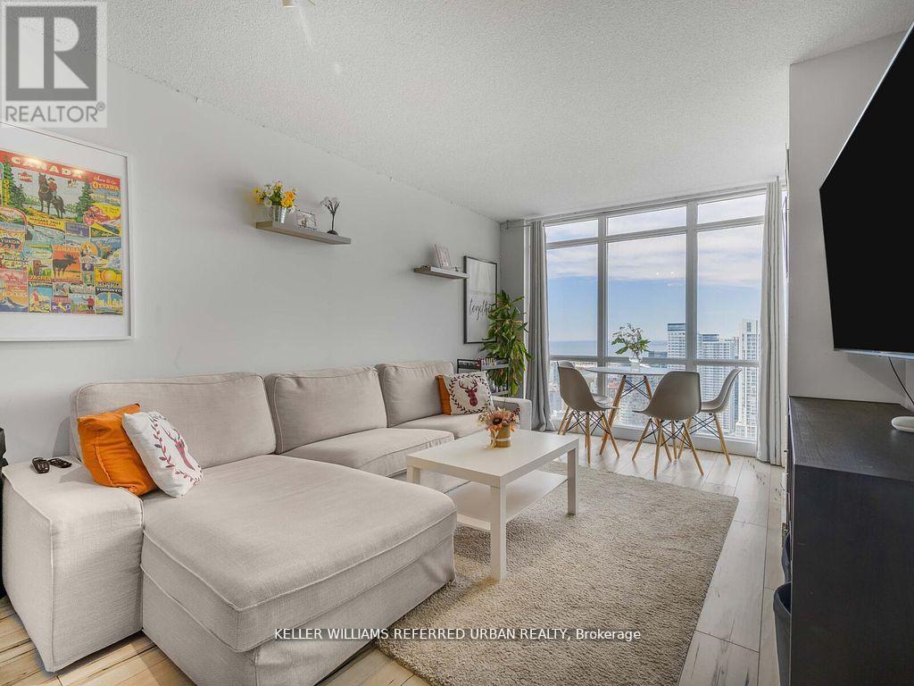 4702 - 11 Brunel Court, Toronto (waterfront Communities)