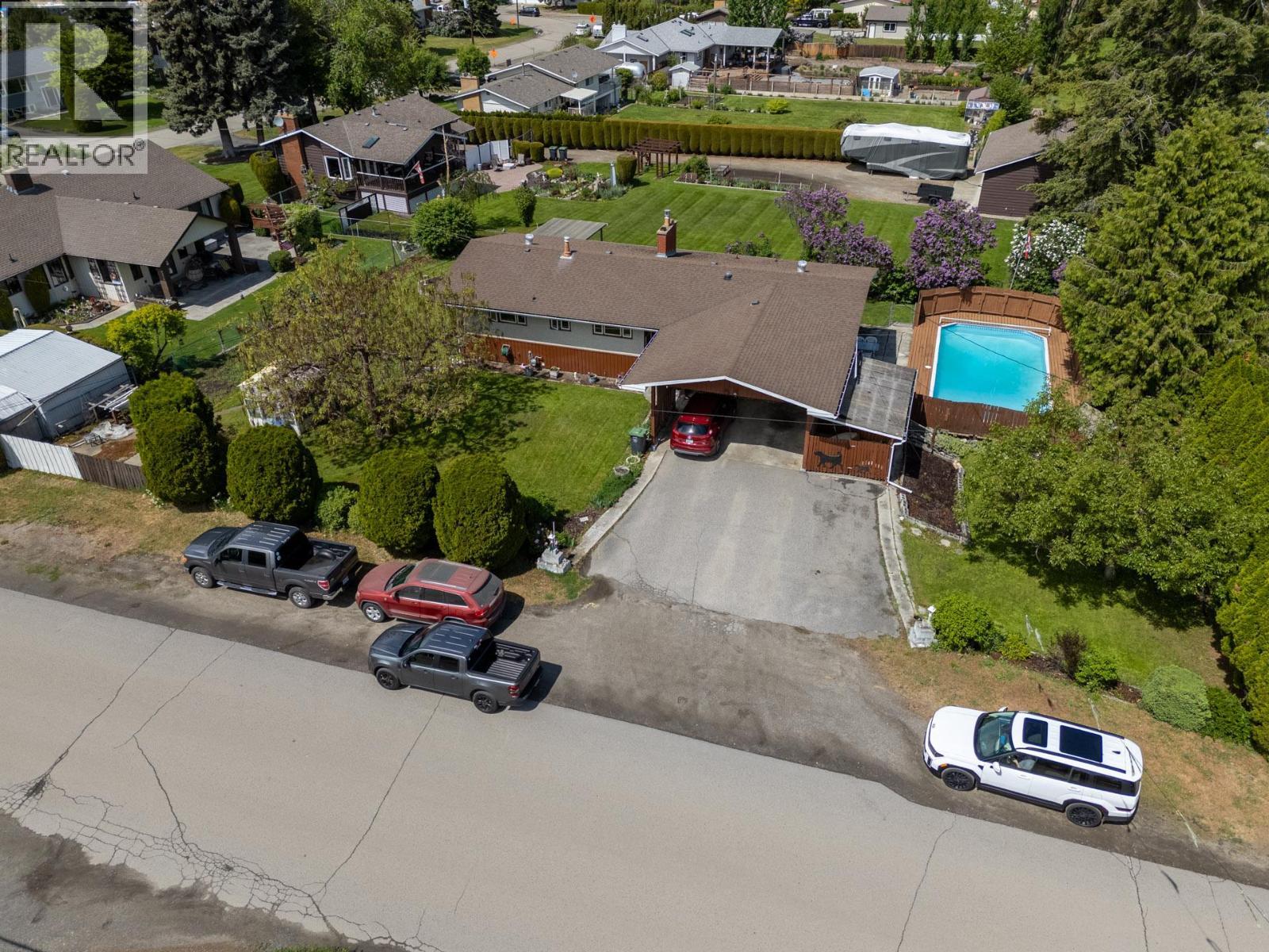 350 Clarissa Road. Kelowna, British Columbia