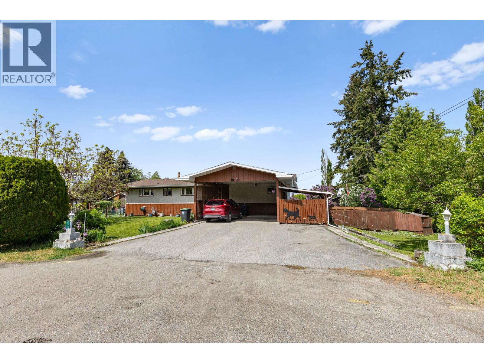 350 Clarissa Road. Kelowna, British Columbia