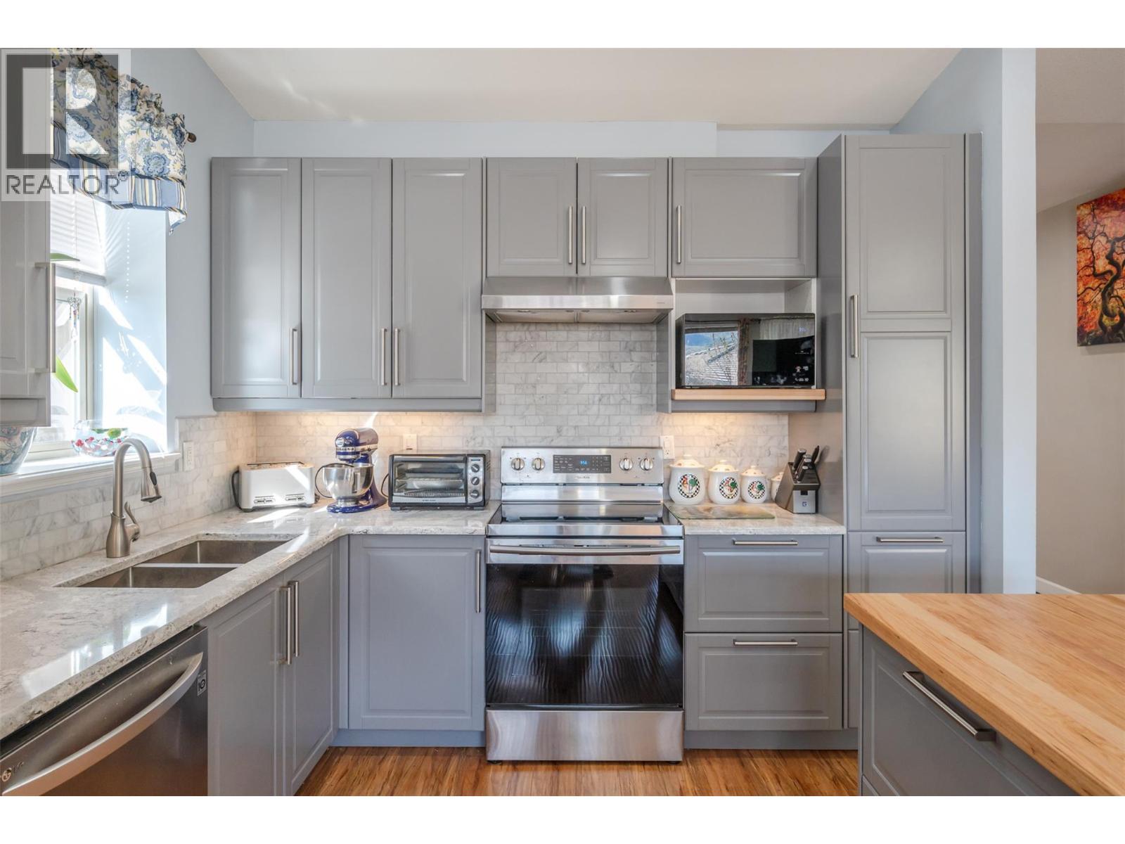 6865 Mountainview Drive. Oliver, British Columbia