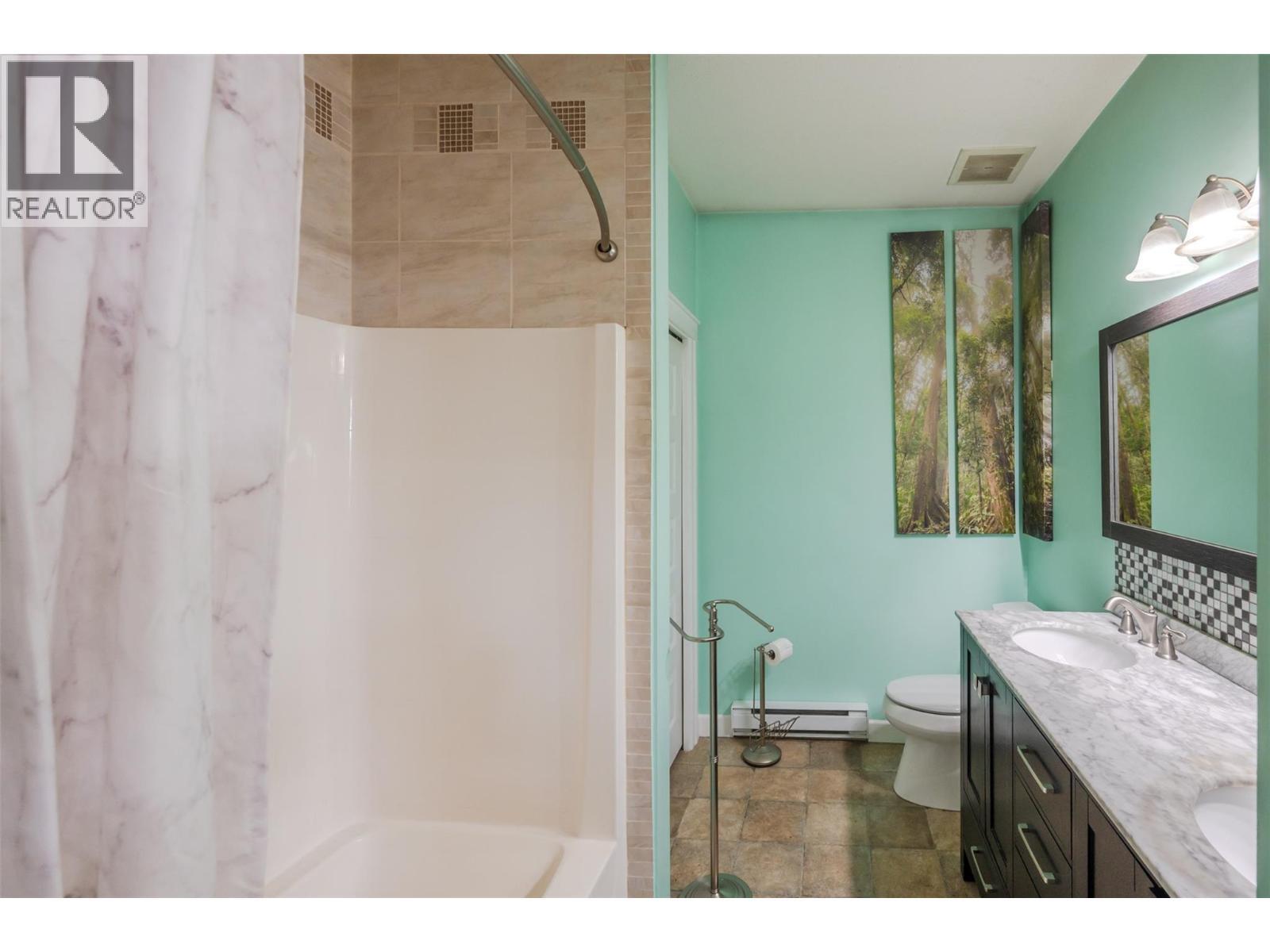 6865 Mountainview Drive. Oliver, British Columbia