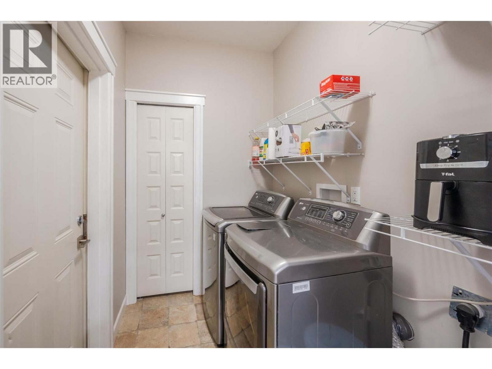 6865 Mountainview Drive. Oliver, British Columbia