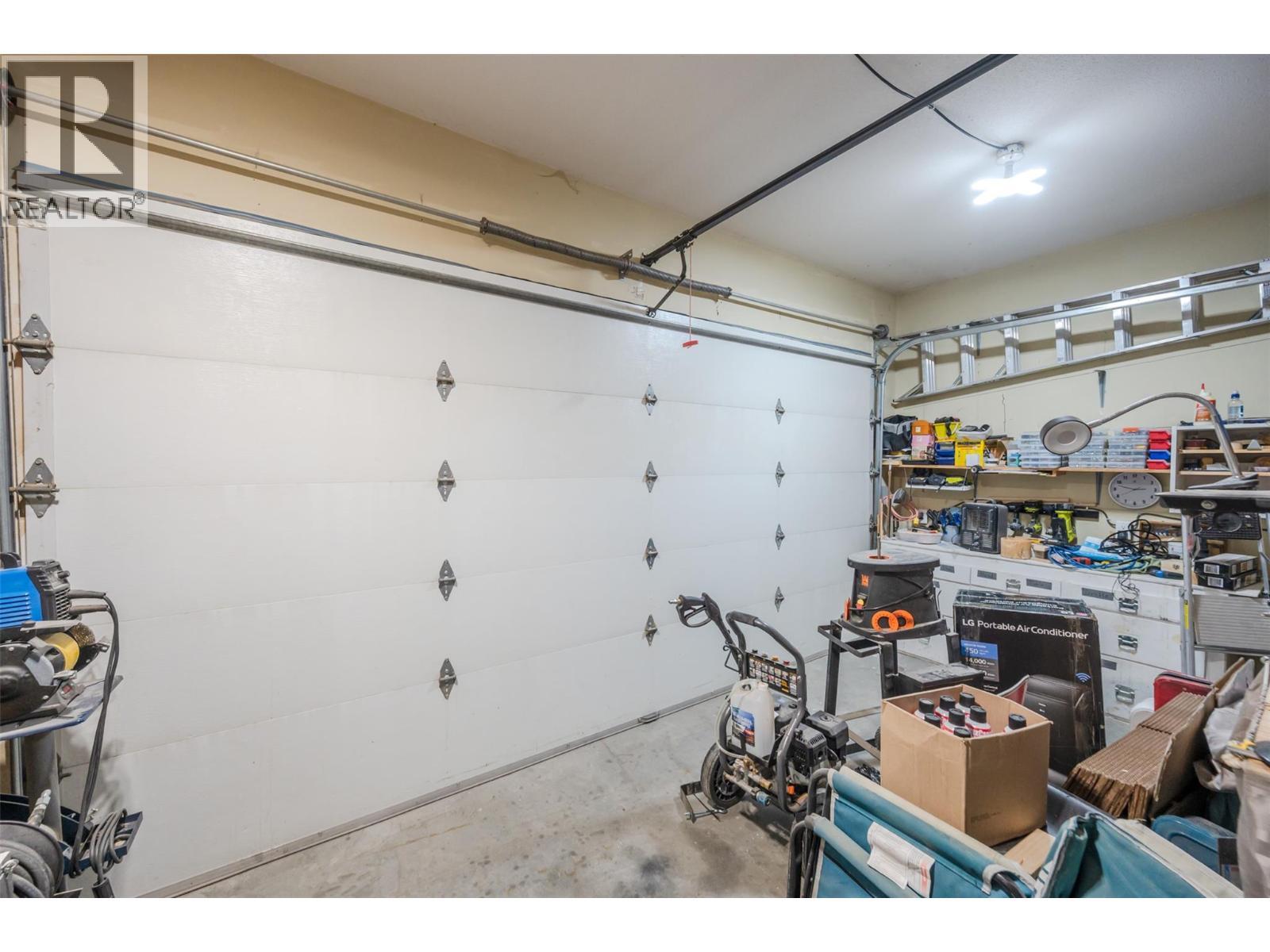 6865 Mountainview Drive. Oliver, British Columbia