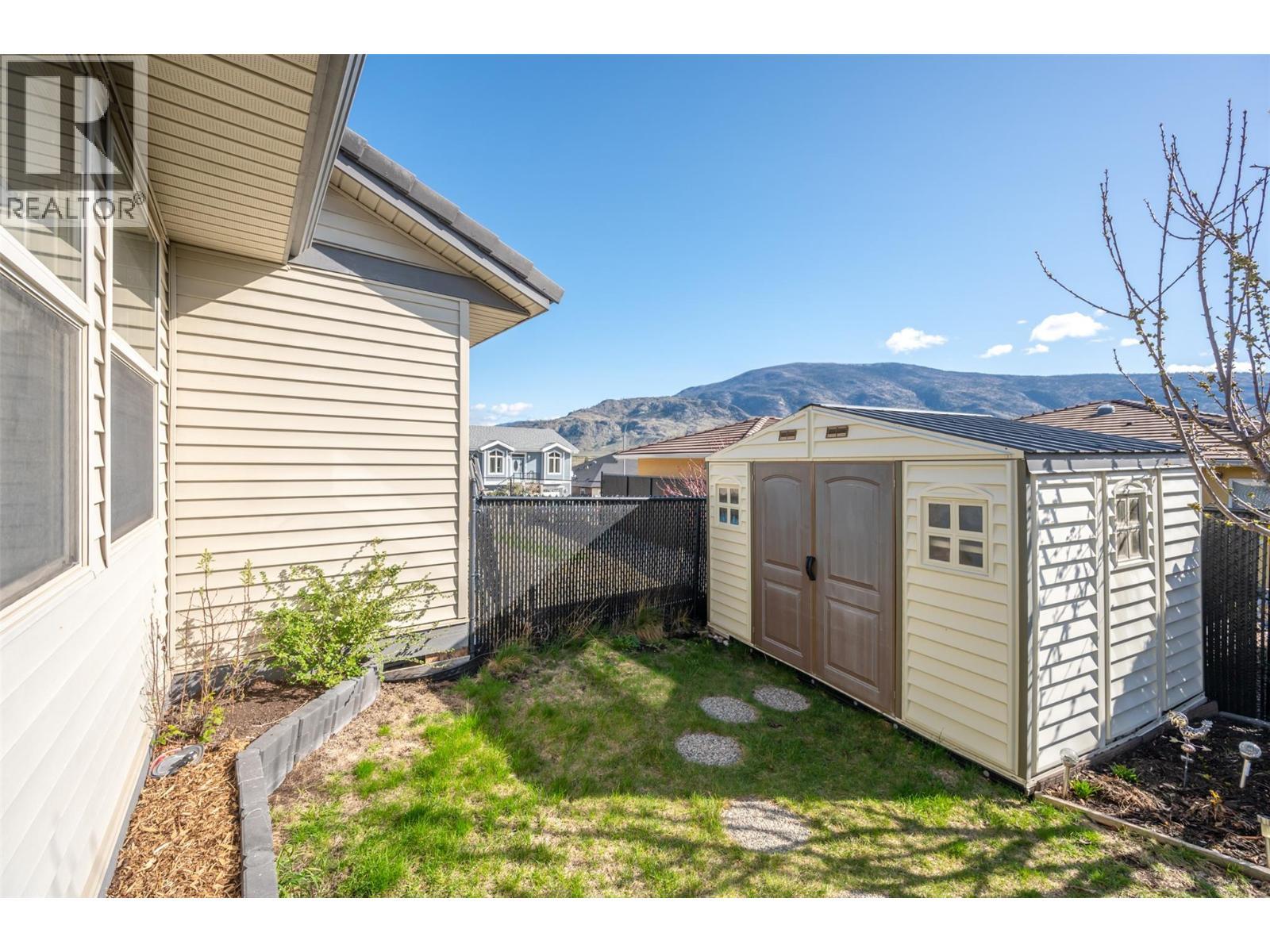 6865 Mountainview Drive. Oliver, British Columbia