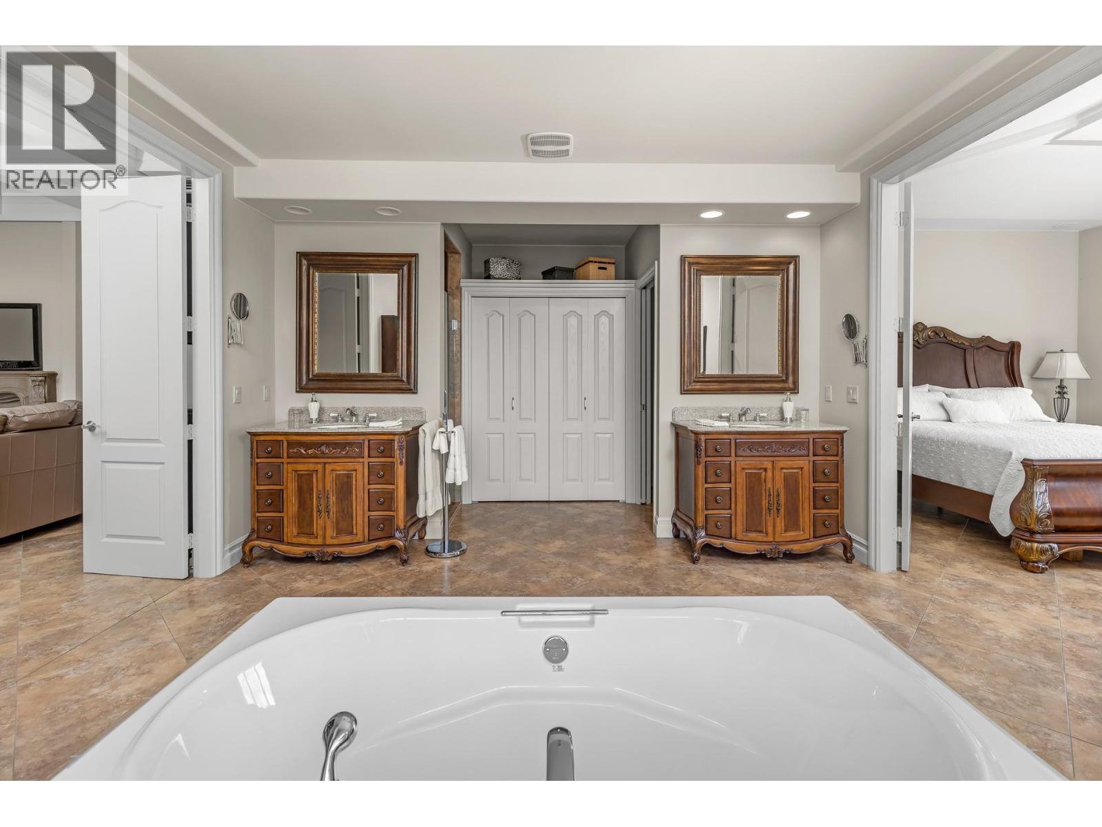 1284 Timothy Place. West Kelowna, British Columbia