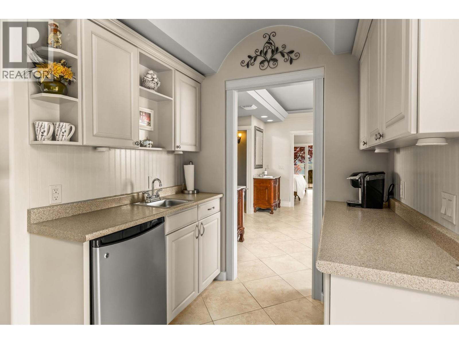 1284 Timothy Place. West Kelowna, British Columbia