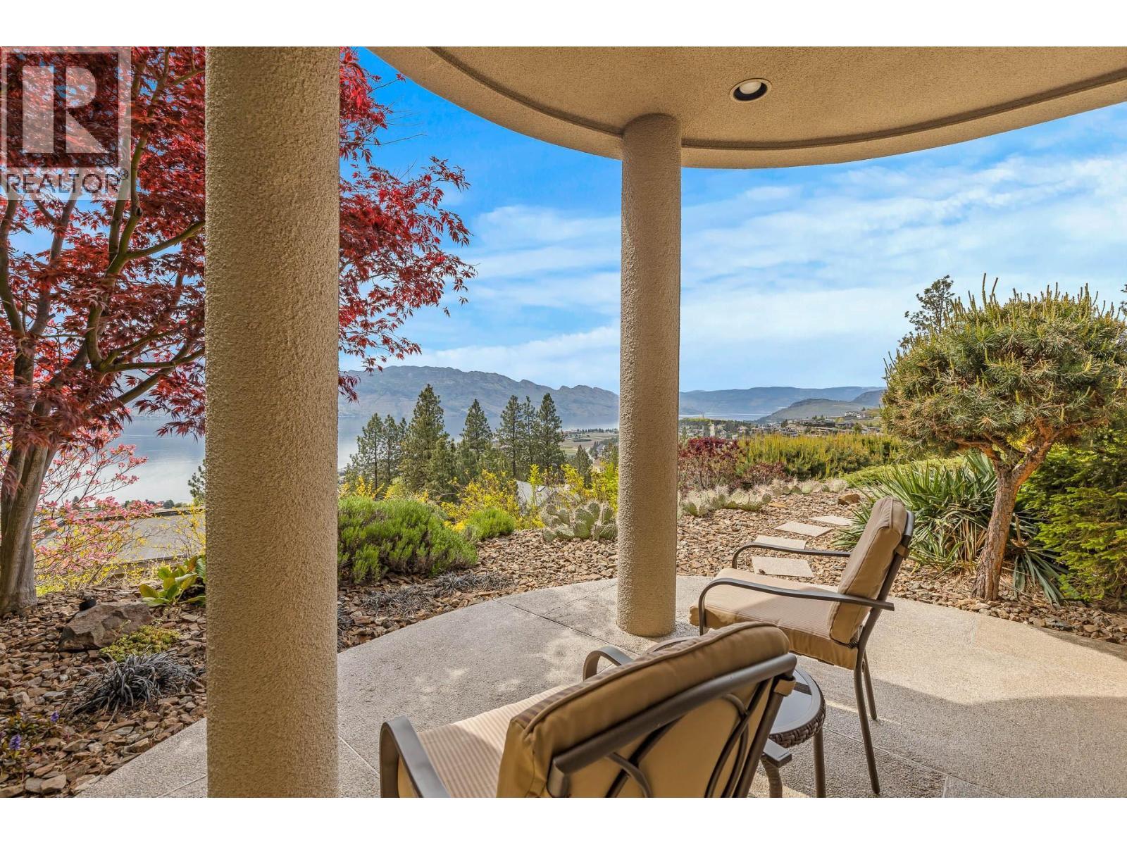 1284 Timothy Place. West Kelowna, British Columbia