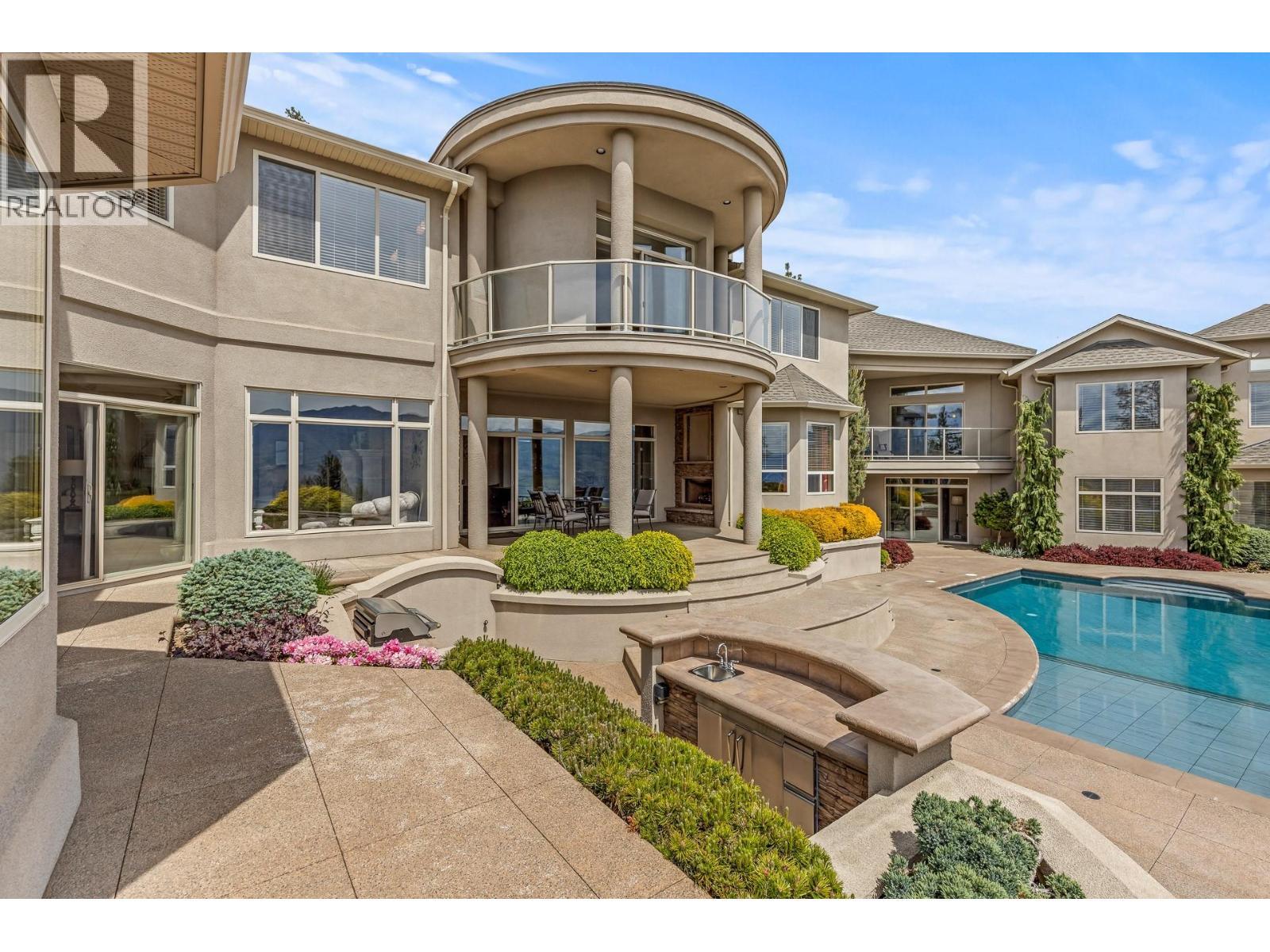 1284 Timothy Place. West Kelowna, British Columbia