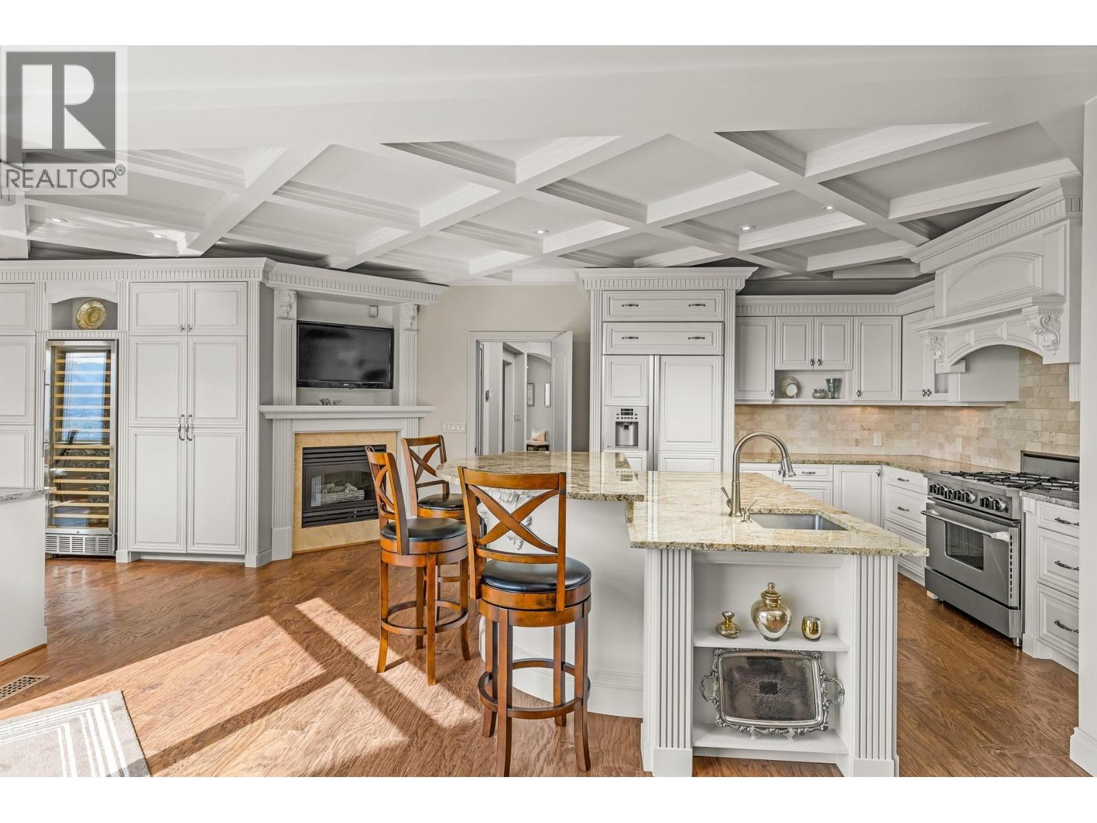 1284 Timothy Place. West Kelowna, British Columbia