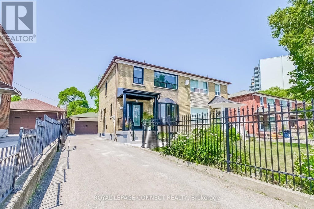 1478 Lawrence Avenue W, Toronto (maple Leaf)