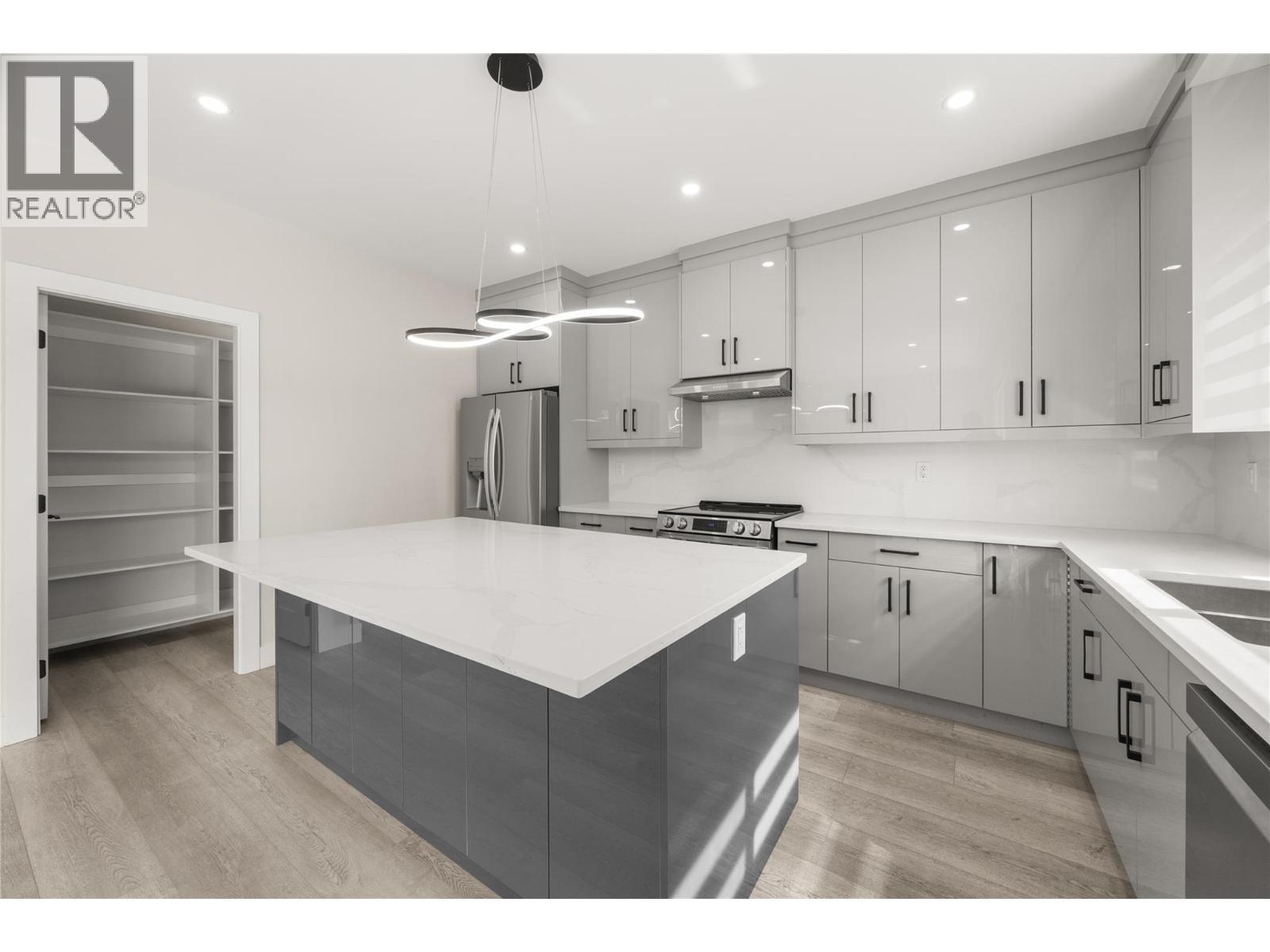 1789 Viewpoint Drive. Kelowna, British Columbia