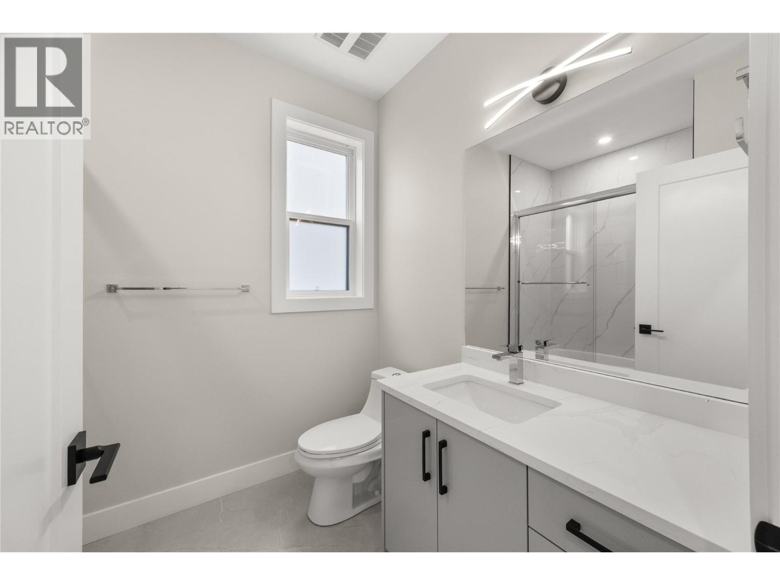 1789 Viewpoint Drive. Kelowna, British Columbia