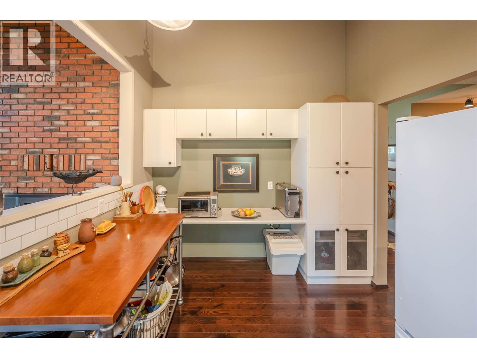 975 Heron Court. Oliver, British Columbia