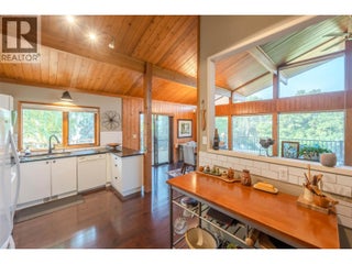 975 Heron Court. Oliver, British Columbia