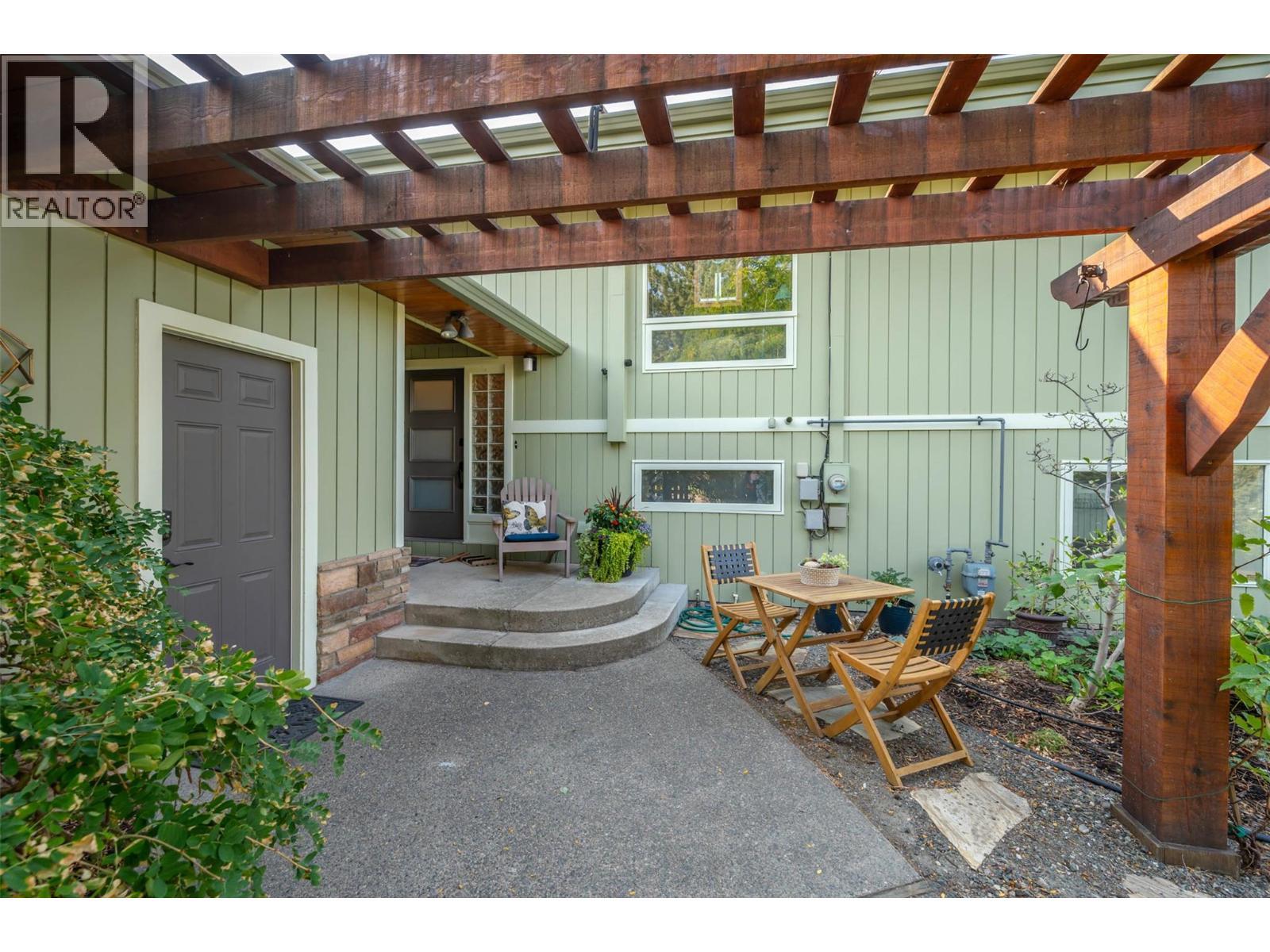 975 Heron Court. Oliver, British Columbia