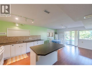 975 Heron Court. Oliver, British Columbia