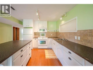 975 Heron Court. Oliver, British Columbia