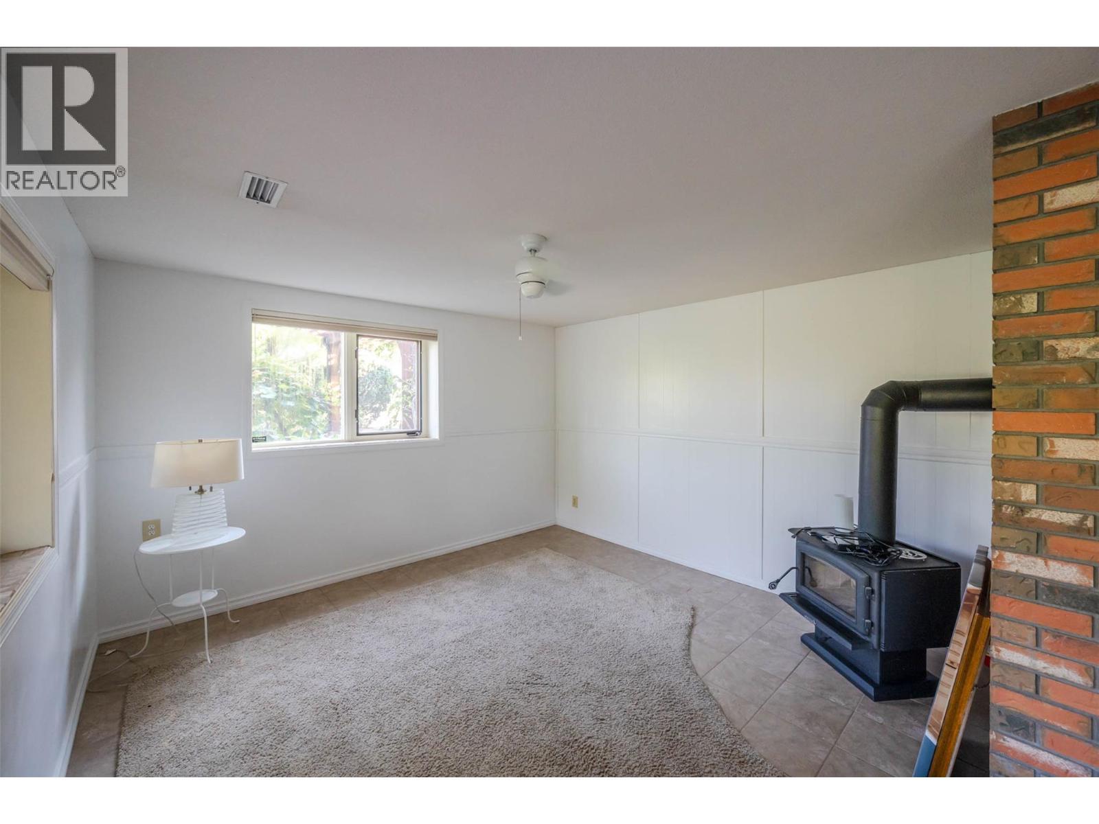 975 Heron Court. Oliver, British Columbia