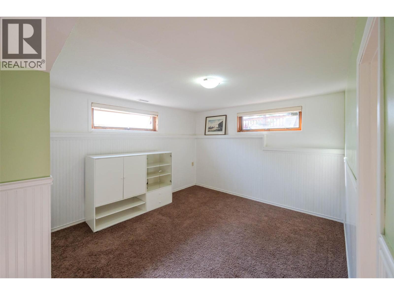 975 Heron Court. Oliver, British Columbia