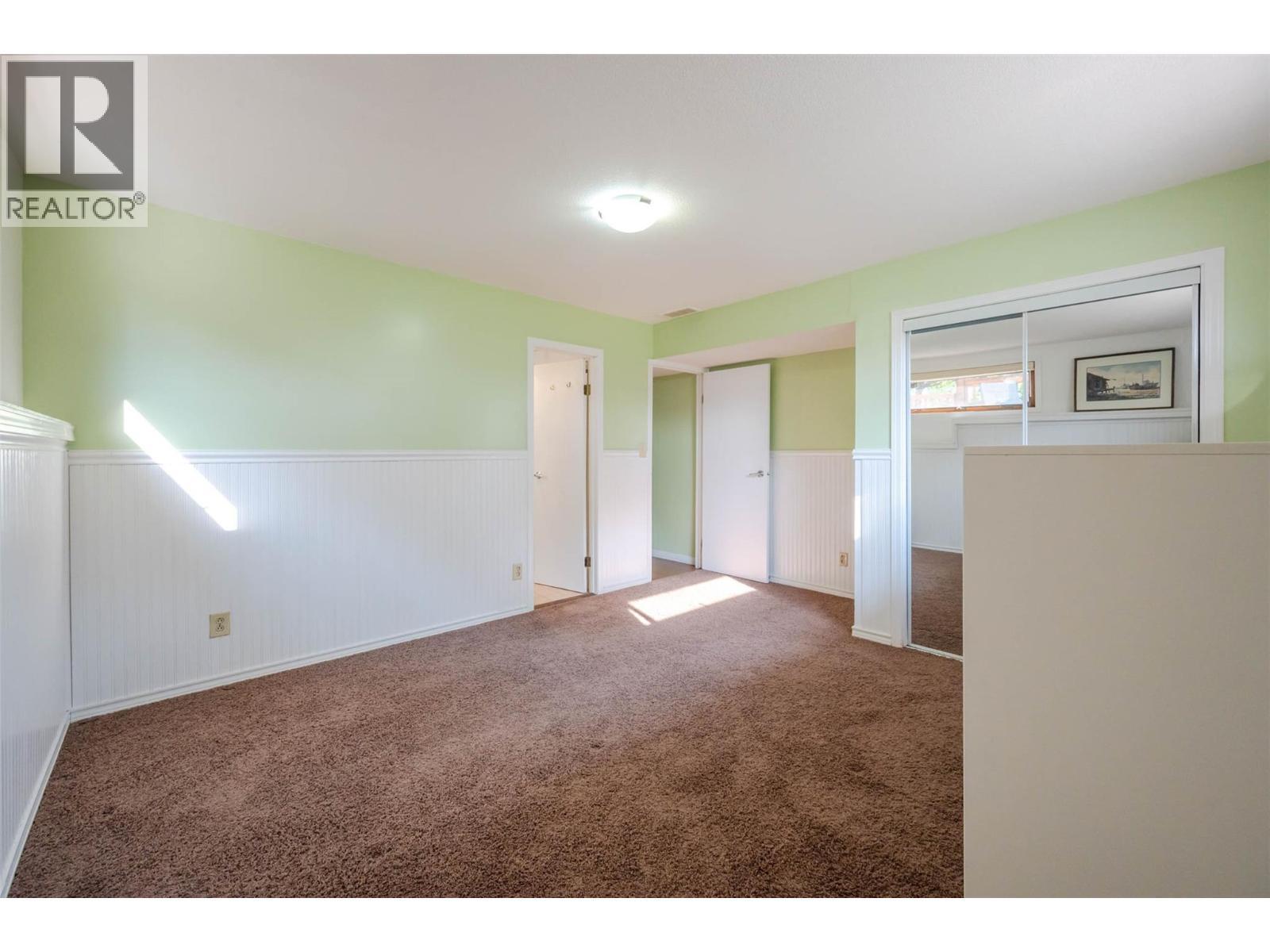 975 Heron Court. Oliver, British Columbia