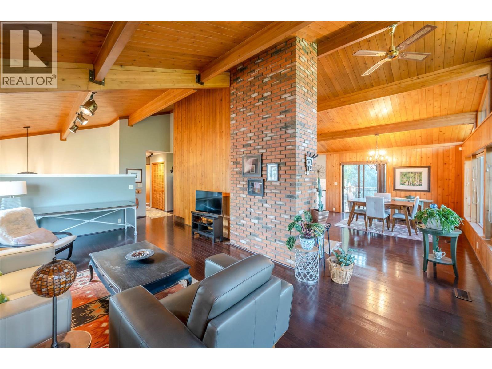 975 Heron Court. Oliver, British Columbia