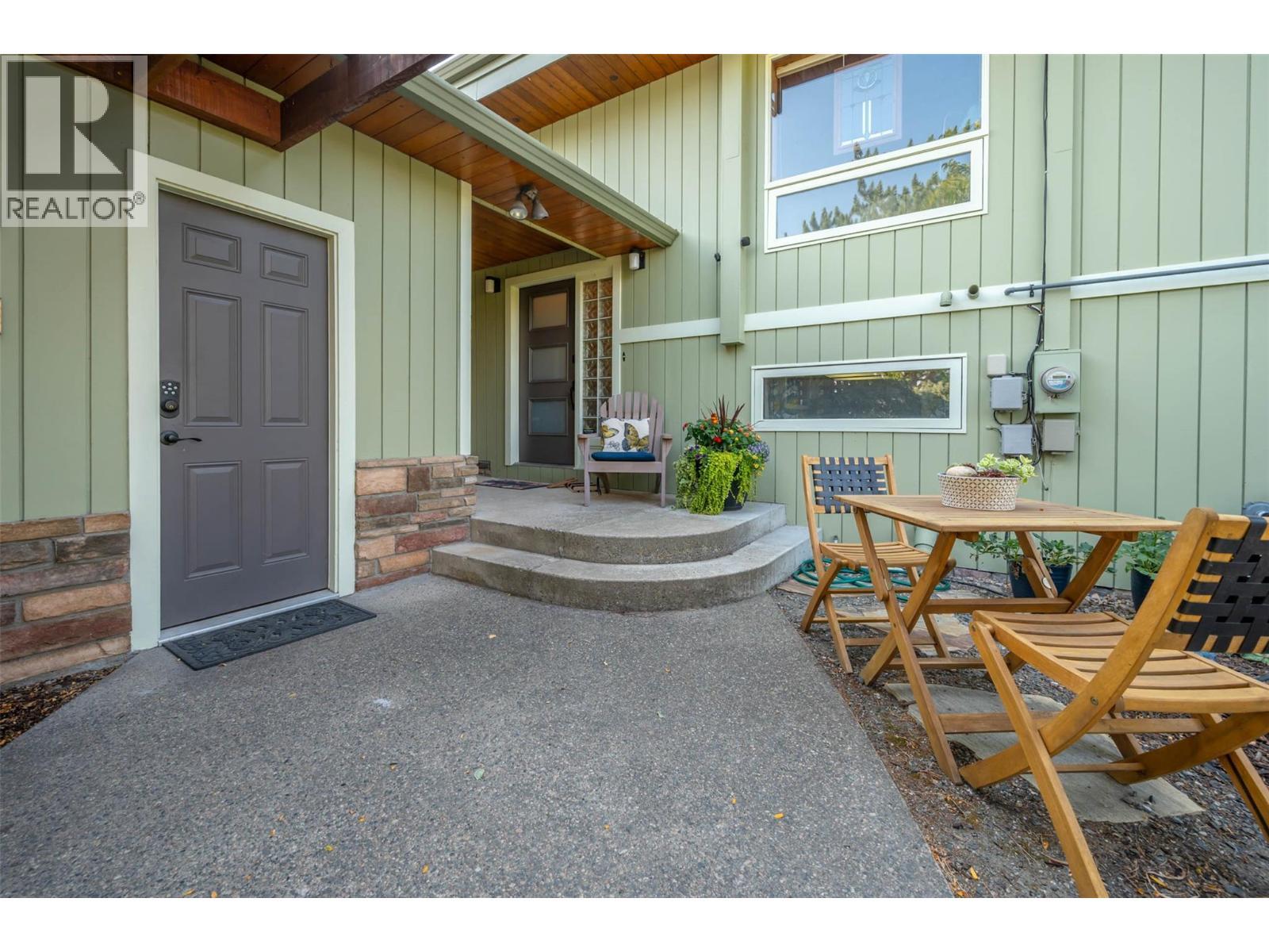 975 Heron Court. Oliver, British Columbia