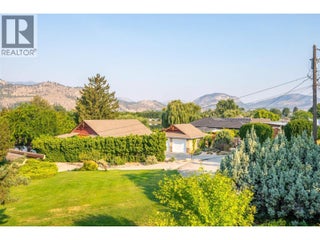 975 Heron Court. Oliver, British Columbia