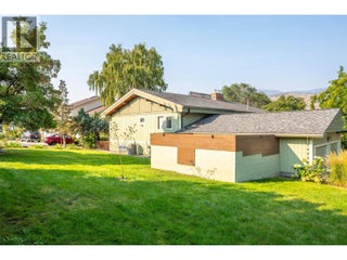 975 Heron Court. Oliver, British Columbia