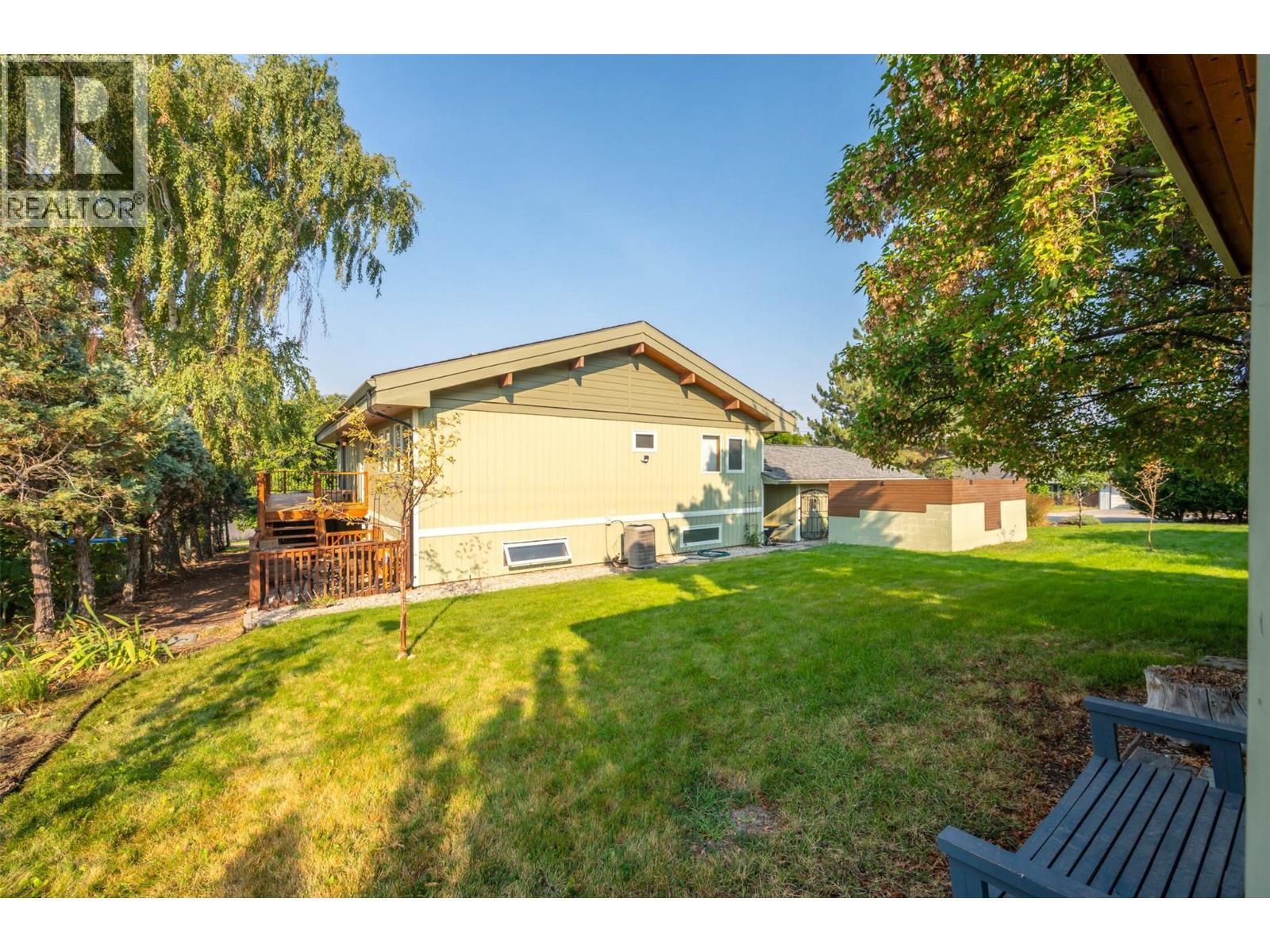 975 Heron Court. Oliver, British Columbia