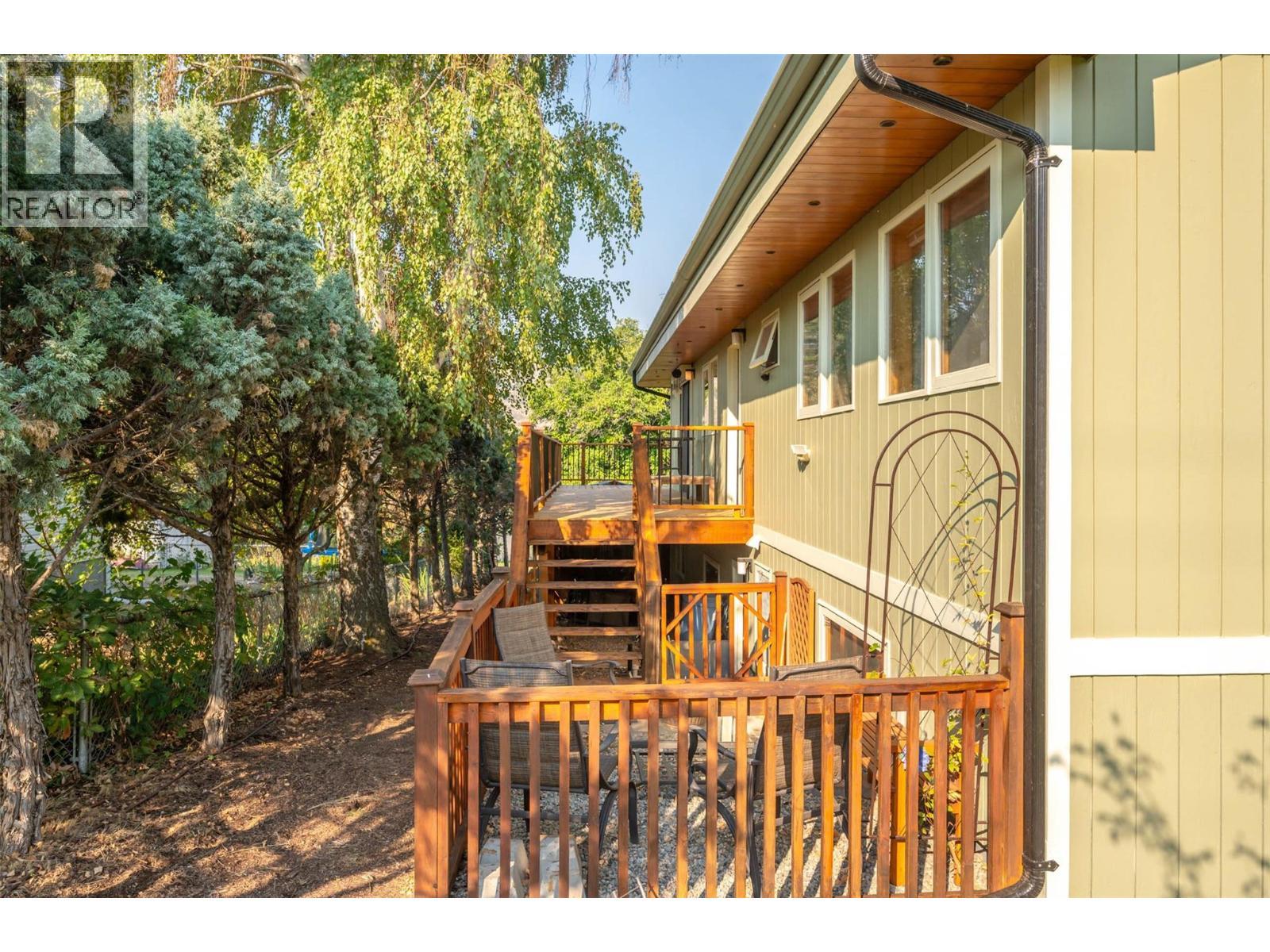 975 Heron Court. Oliver, British Columbia