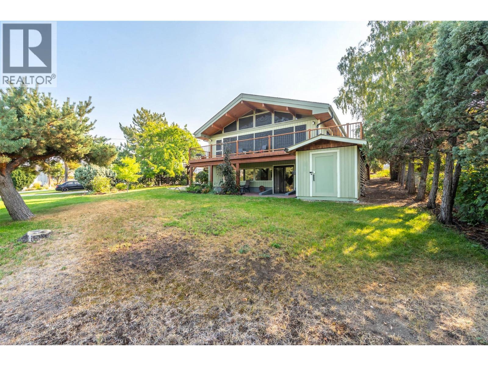 975 Heron Court. Oliver, British Columbia