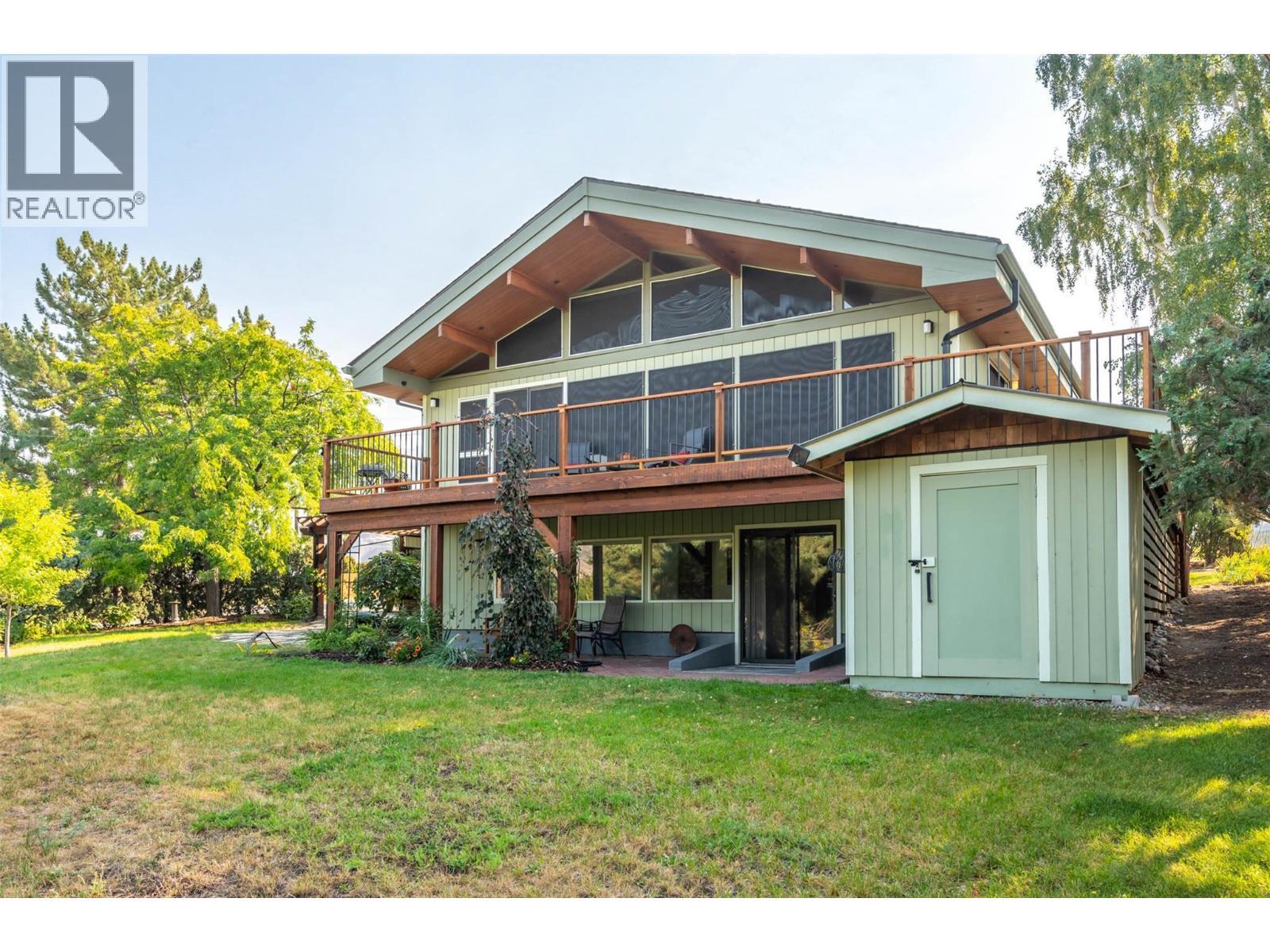 975 Heron Court. Oliver, British Columbia