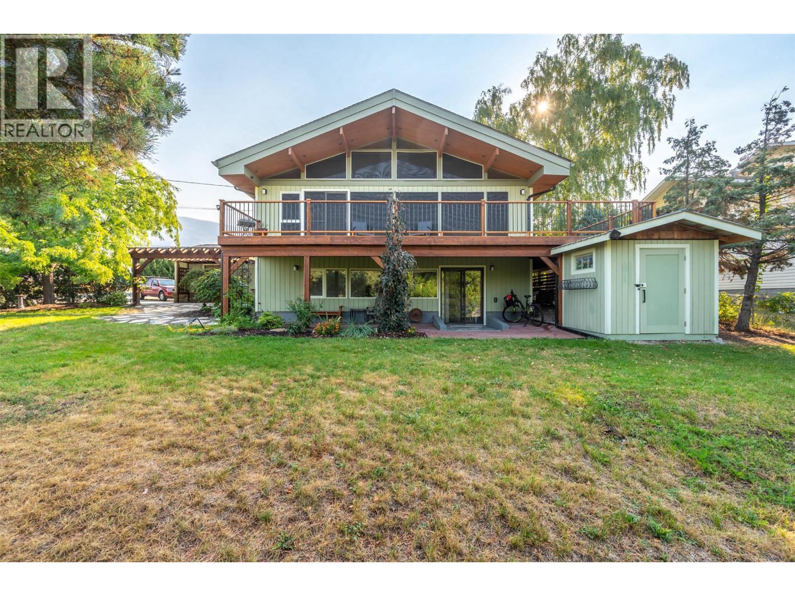 975 Heron Court. Oliver, British Columbia