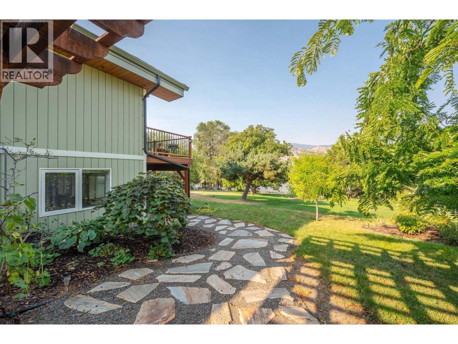 975 Heron Court. Oliver, British Columbia