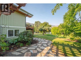 975 Heron Court. Oliver, British Columbia