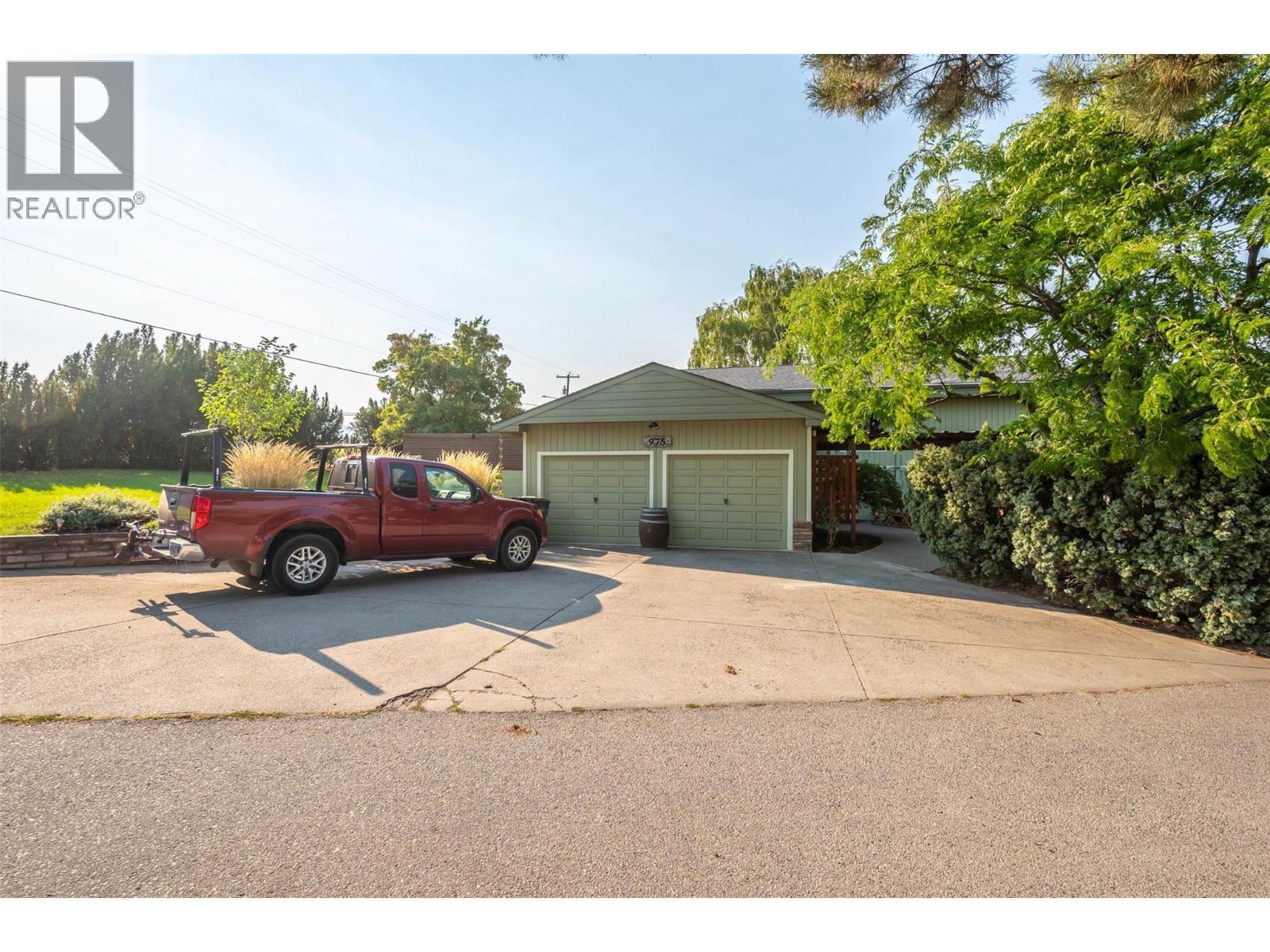 975 Heron Court. Oliver, British Columbia