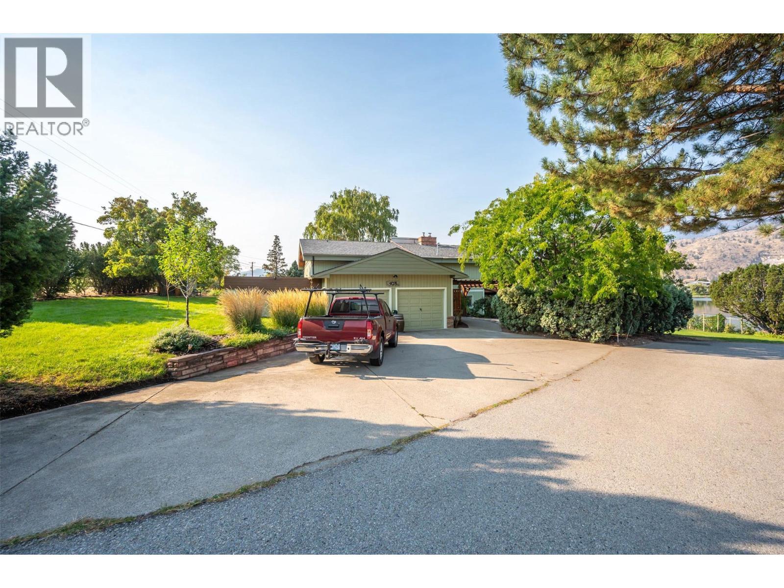 975 Heron Court. Oliver, British Columbia