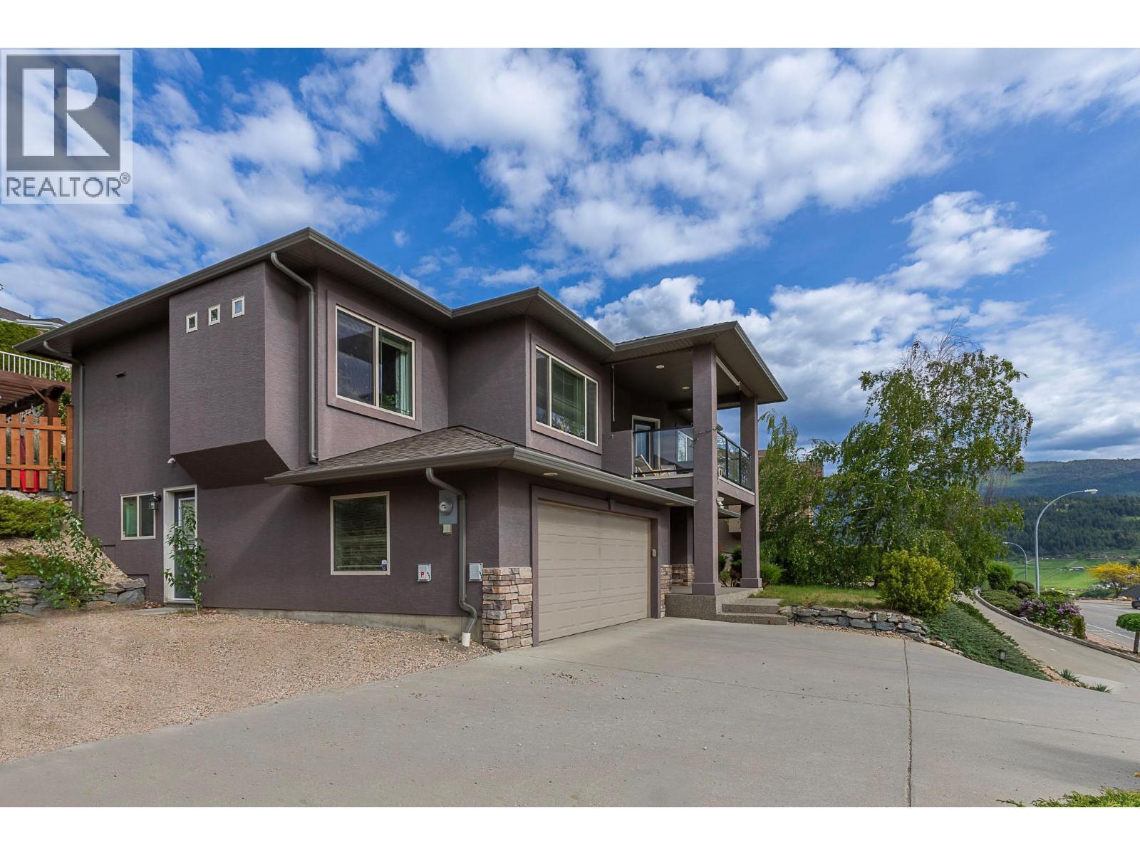 647 Middleton Way. Coldstream, British Columbia