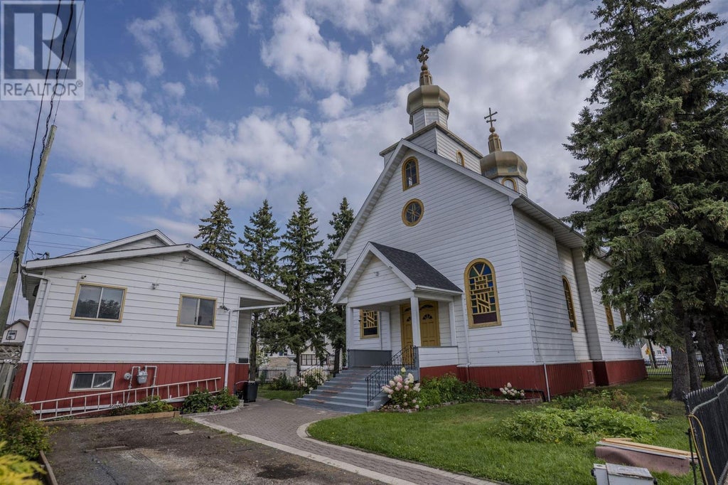 716 Pacific Avenue, Thunder Bay