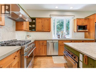 5127 Luckett Court. Kelowna, British Columbia